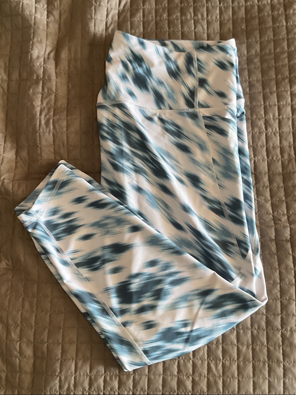Old Navy Blue & White Tie-Dye Leggings